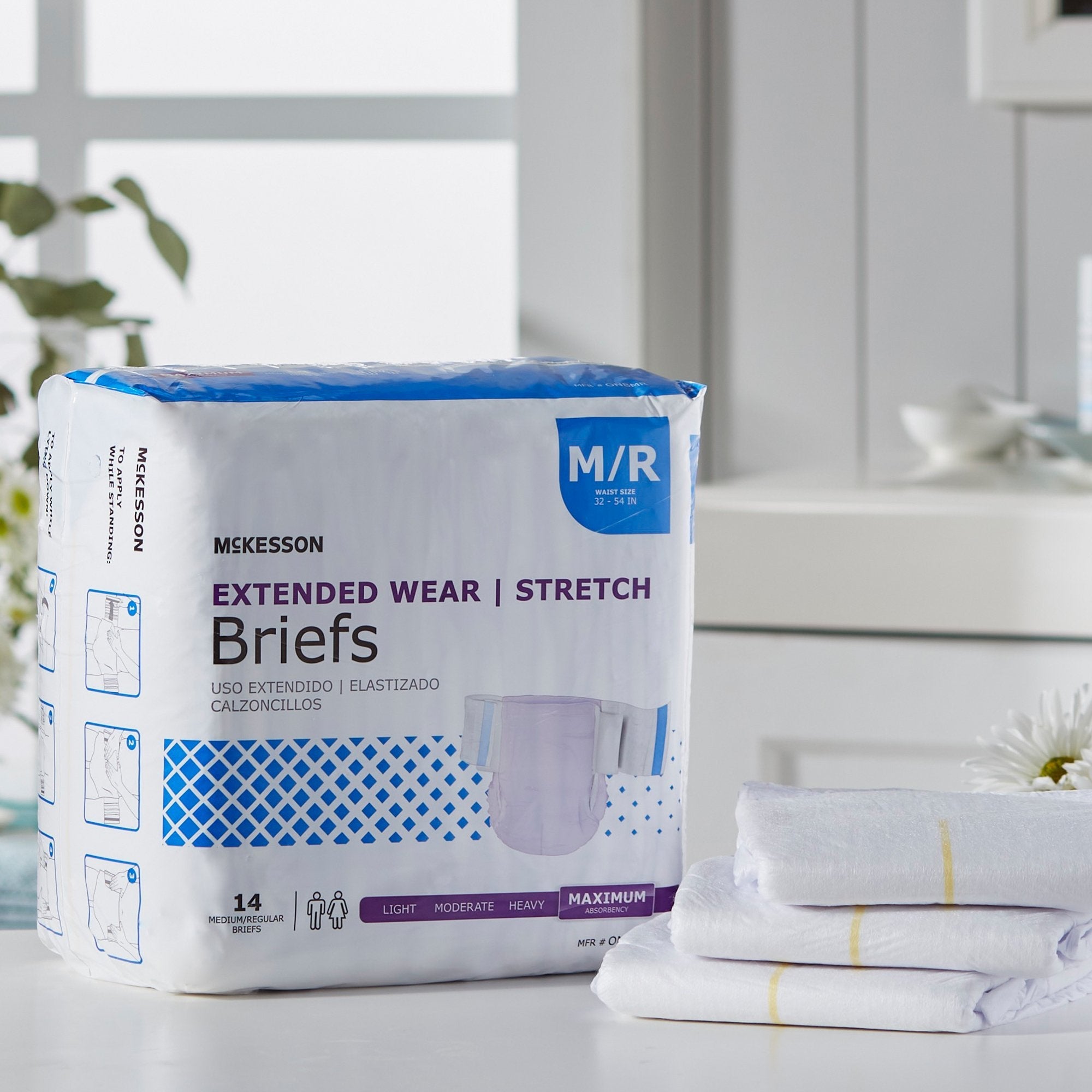 McKesson Extended Wear Maximum Absorbency Incontinence Brief, Medium (14 Units)