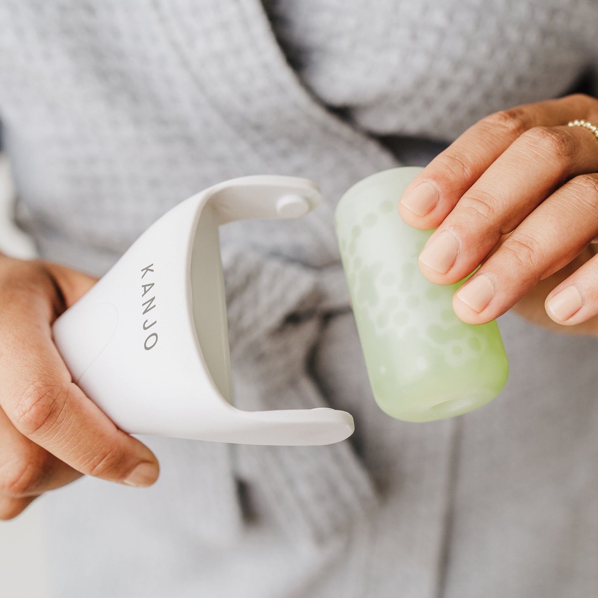 Kanjo Pain Relief Ice Roller (100 Units)