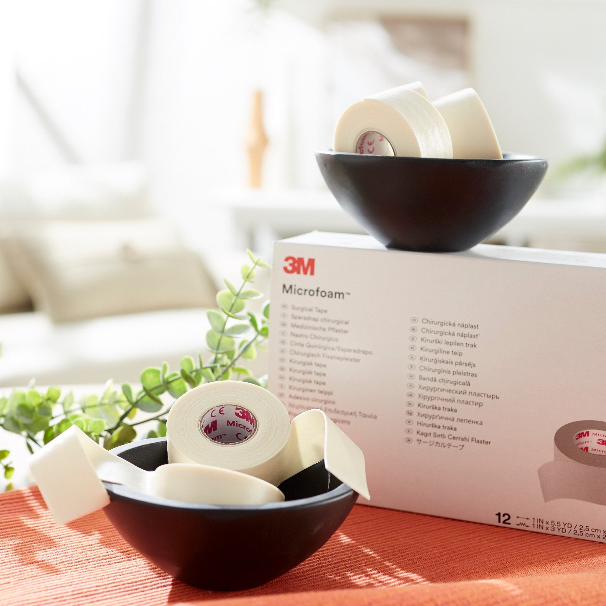 3M™ Microfoam™ Foam / Acrylic Adhesive Medical Tape, 1 Inch x 5-1/2 Yard, White (12 Units)