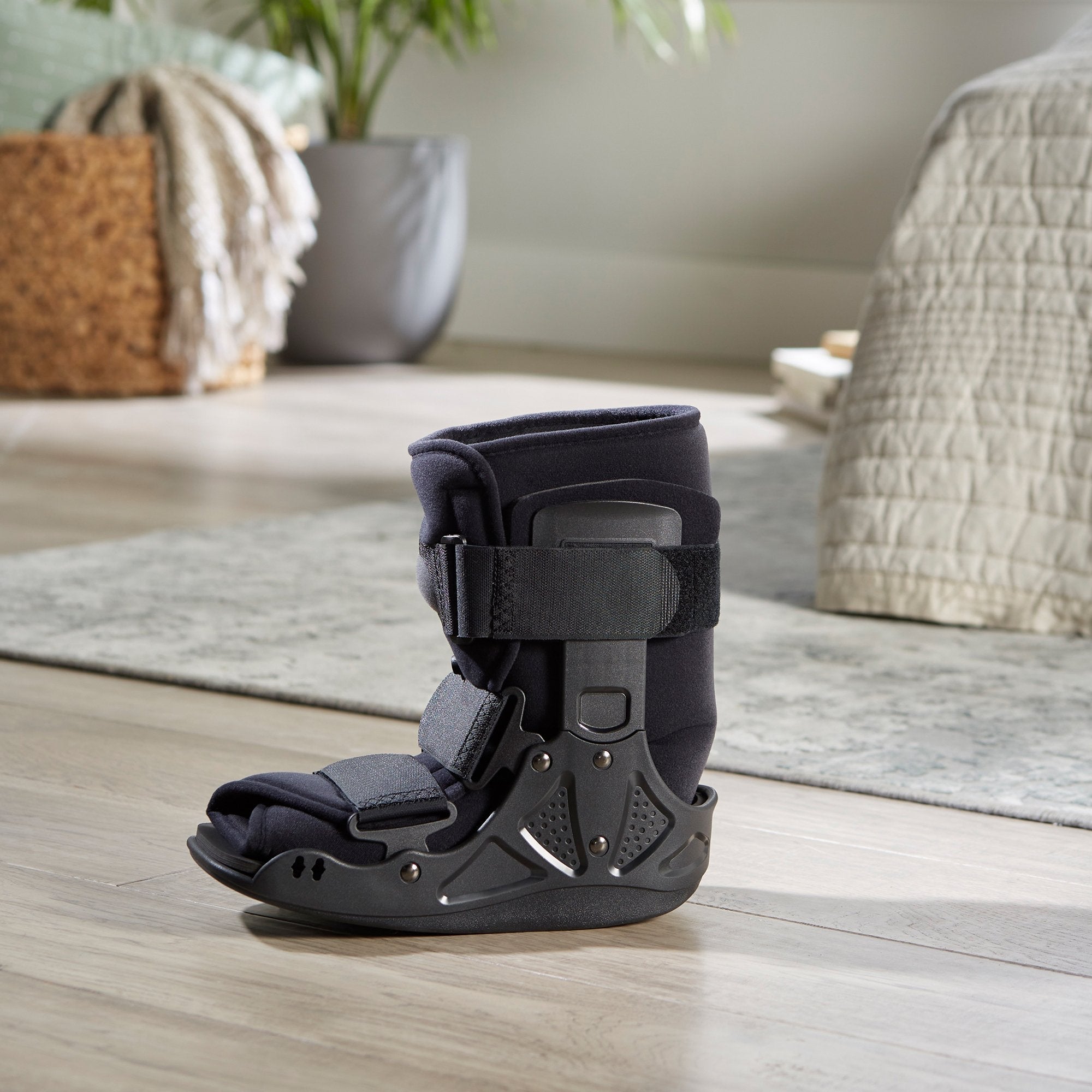 McKesson Pneumatic / Adjustable Air Support Walker Boot, Medium (1 Unit)