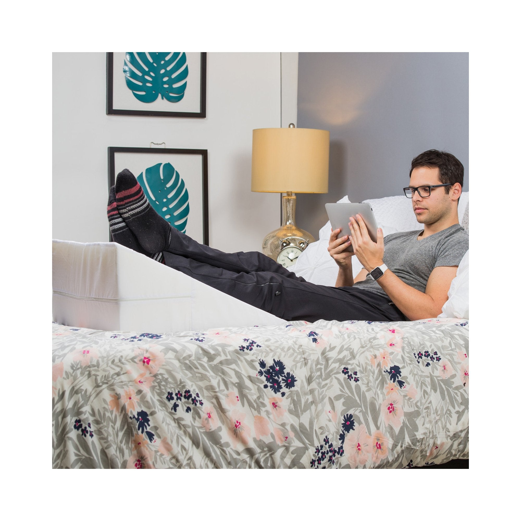 DMI® Foam Bed Wedge, White, 24 X 24 X 10 Inch (1 Unit)