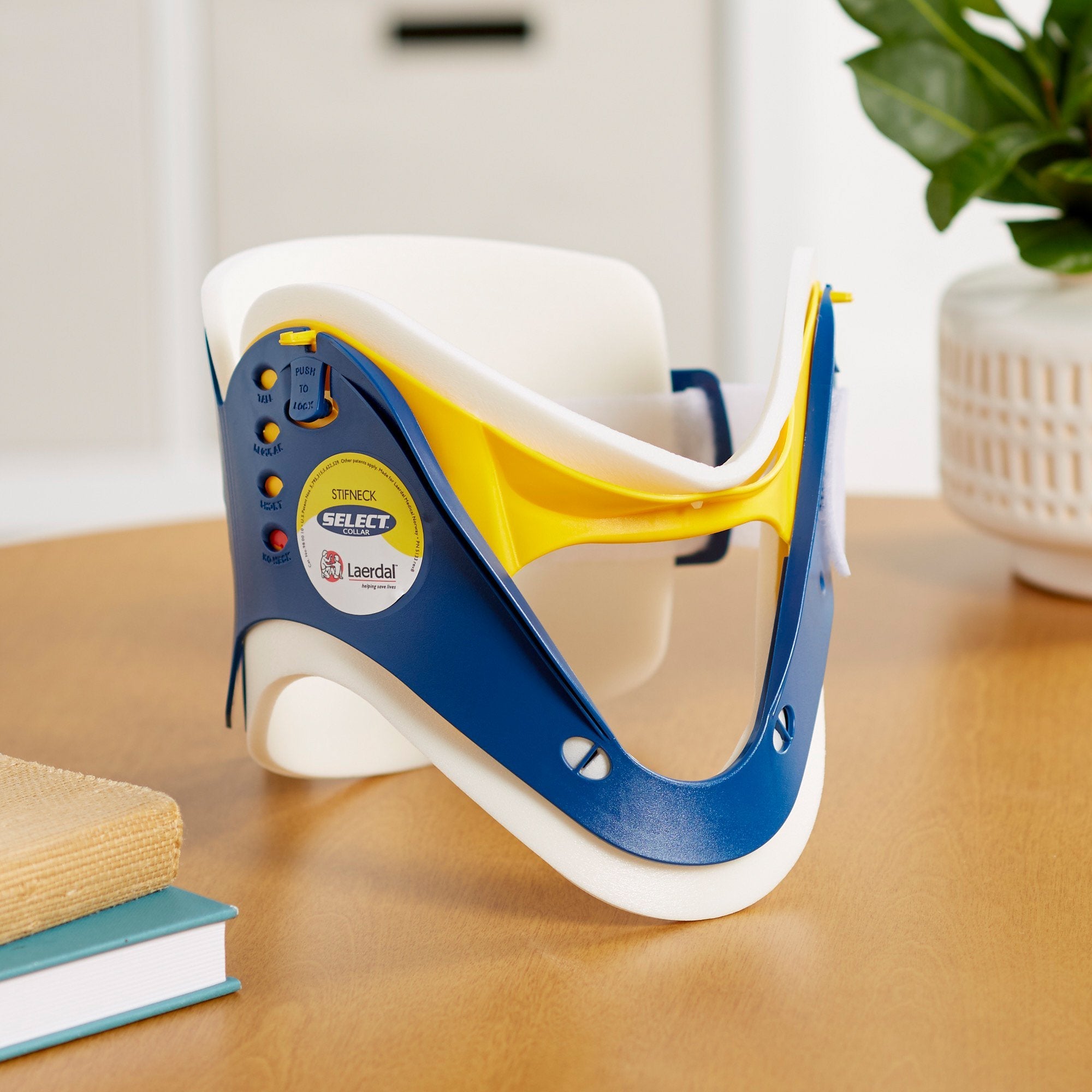 Stifneck® Extrication Cervical Collar, One Size Fits Most (1 Unit)