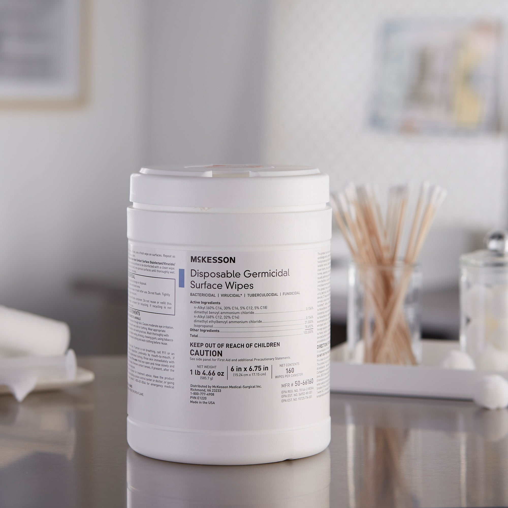 McKesson Disinfectant Wipes, 160 Ct Large Canister, Alcohol Scent