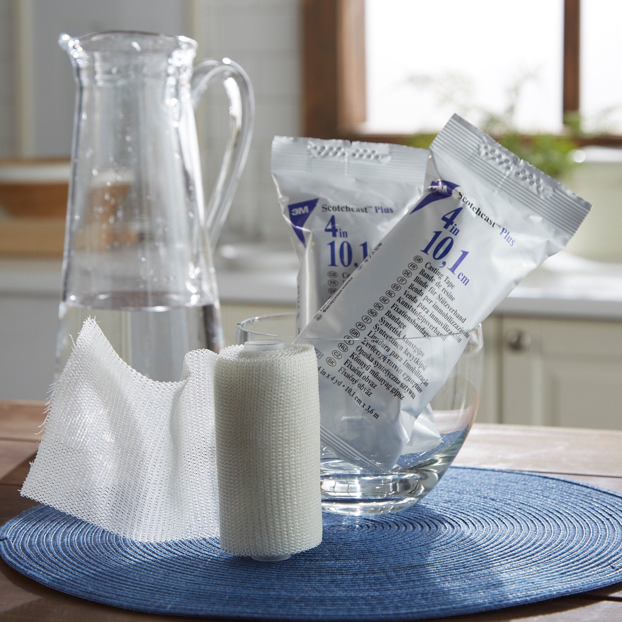 3M™ Scotchcast™ Plus White Cast Tape, 4 Inch x 4 Yard (1 Unit)