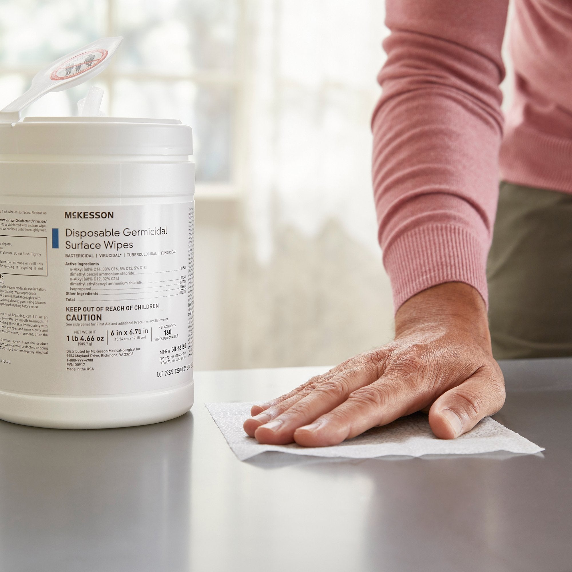 McKesson Disinfectant Wipes, 160 Ct Large Canister, Alcohol Scent
