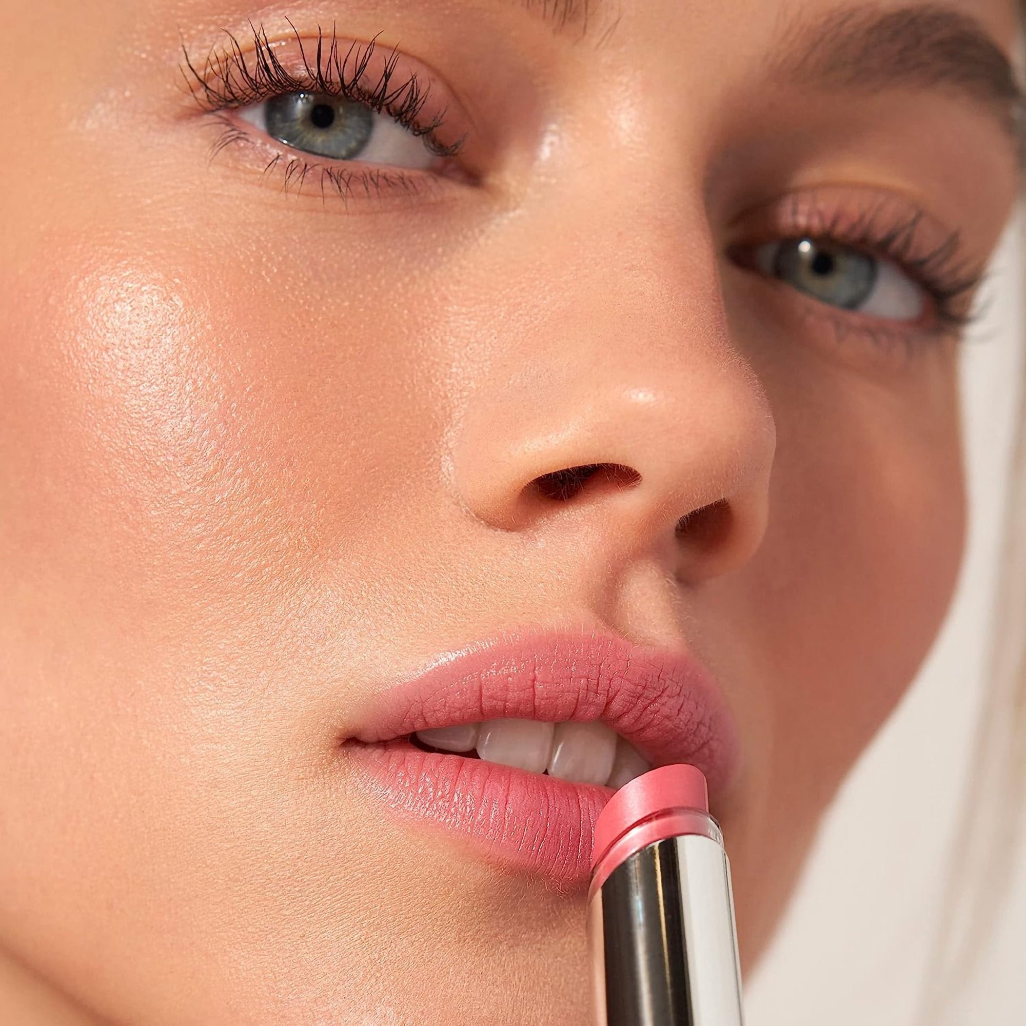 Tinted Lip Balm with Sunscreen MDSolarsciences™ Hydrating Sheer 0.15 oz. Balm Tube Unflavored - image 4