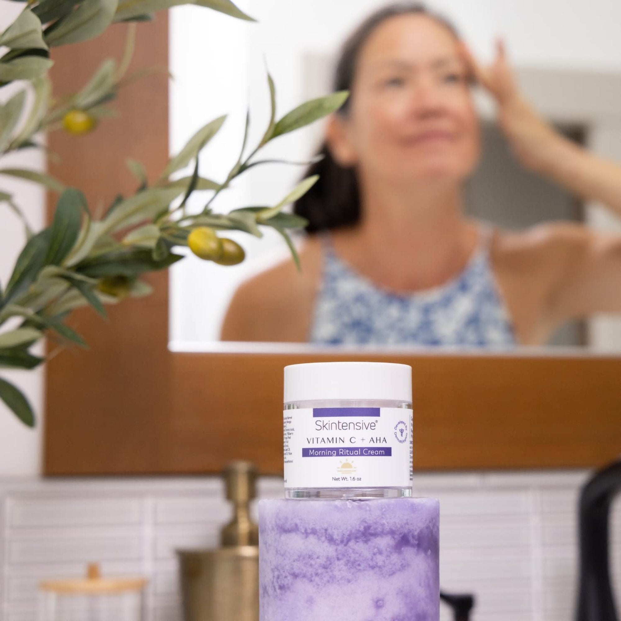 Facial Moisturizer Skintensive® Vitamin C + AHA Morning Ritual Cream 1.6 oz. Jar Unscented Cream - image 5