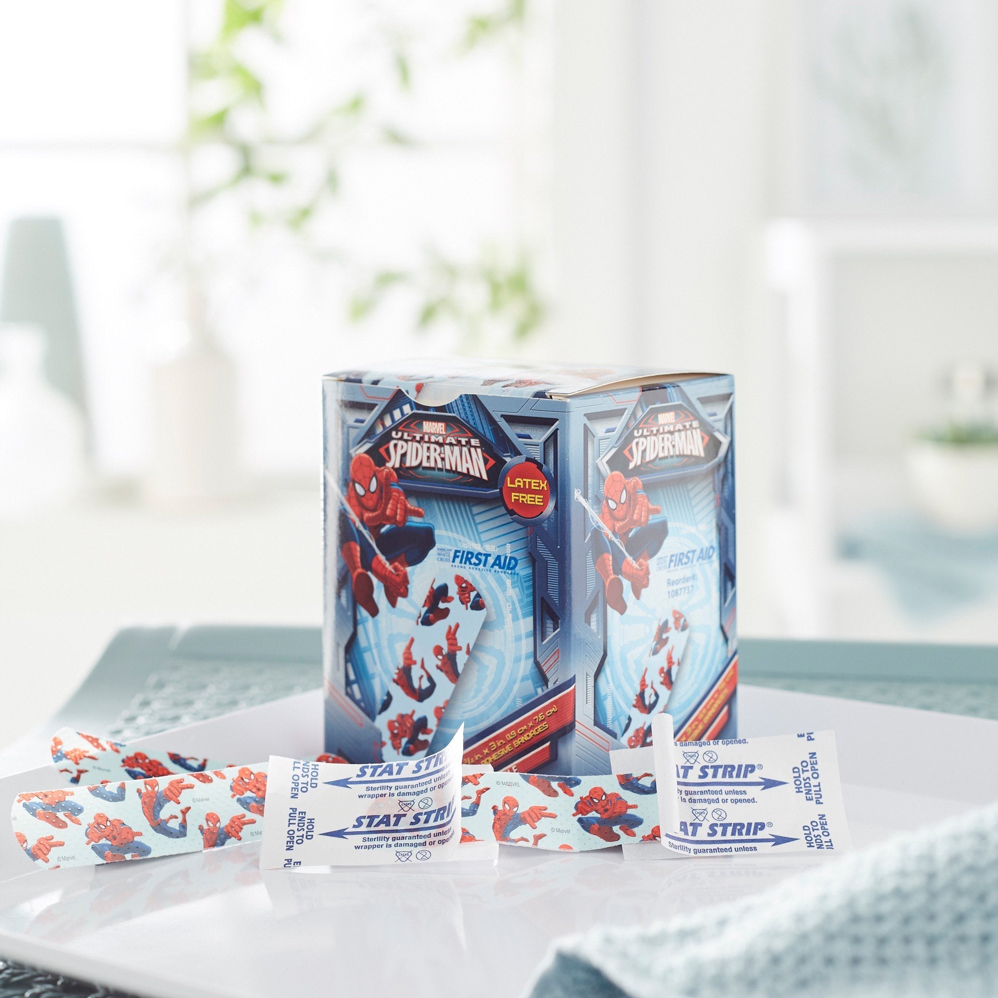American White Cross Stat Strip Adhesive Strip, 3/4 x 3 Inch, Spider-Man Design (100 Units)