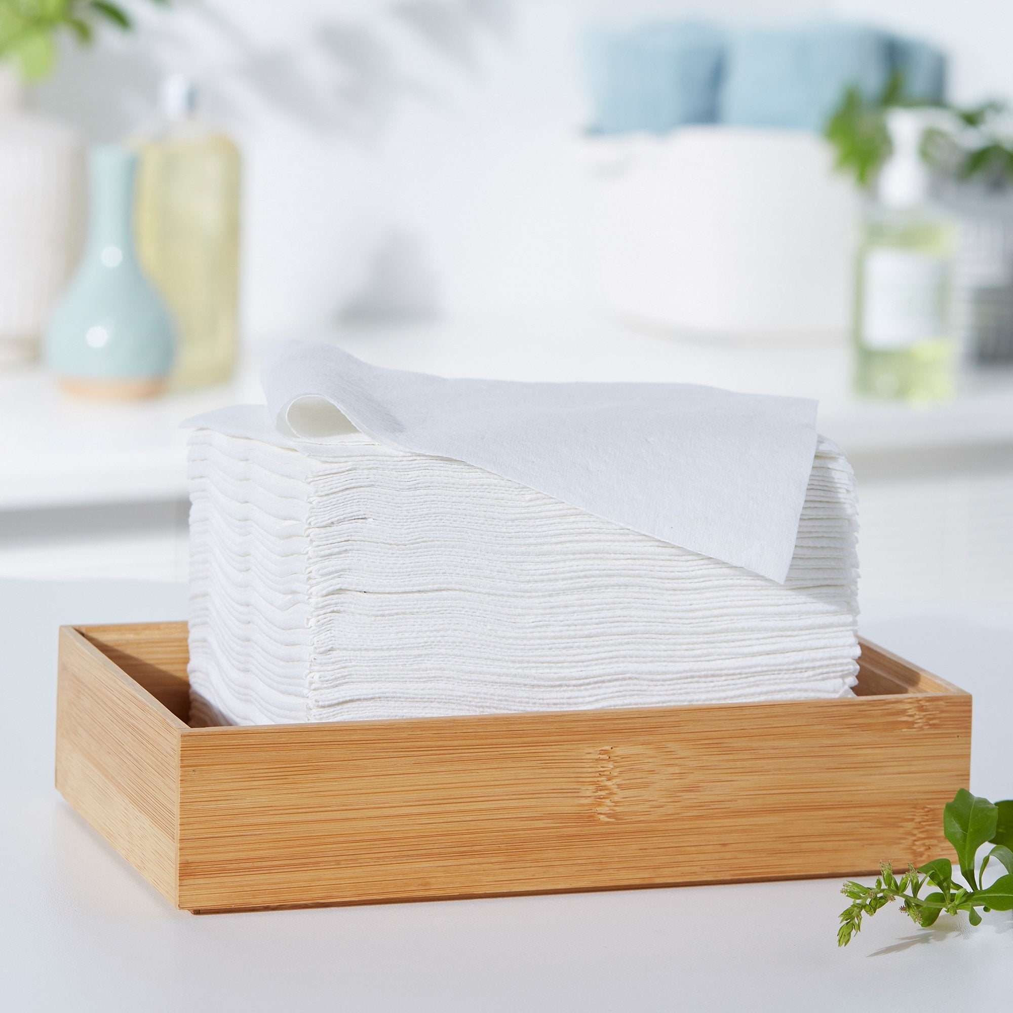 McKesson Disposable Washcloth, 10 x 13 Inch (70 Units)