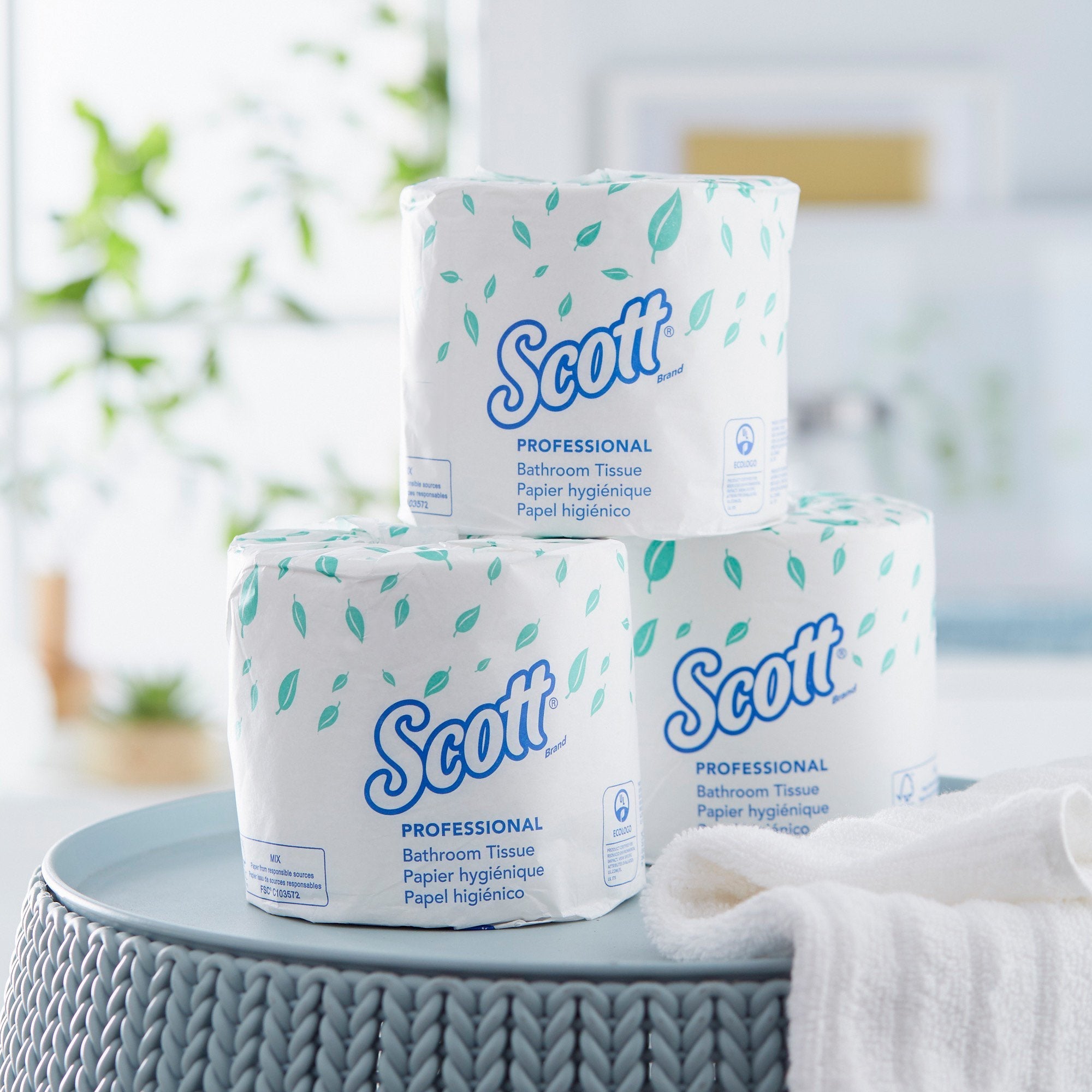 Scott® Essential Bulk Toilet Paper - 2-Ply, White, 550 Sheets, 80 Rolls