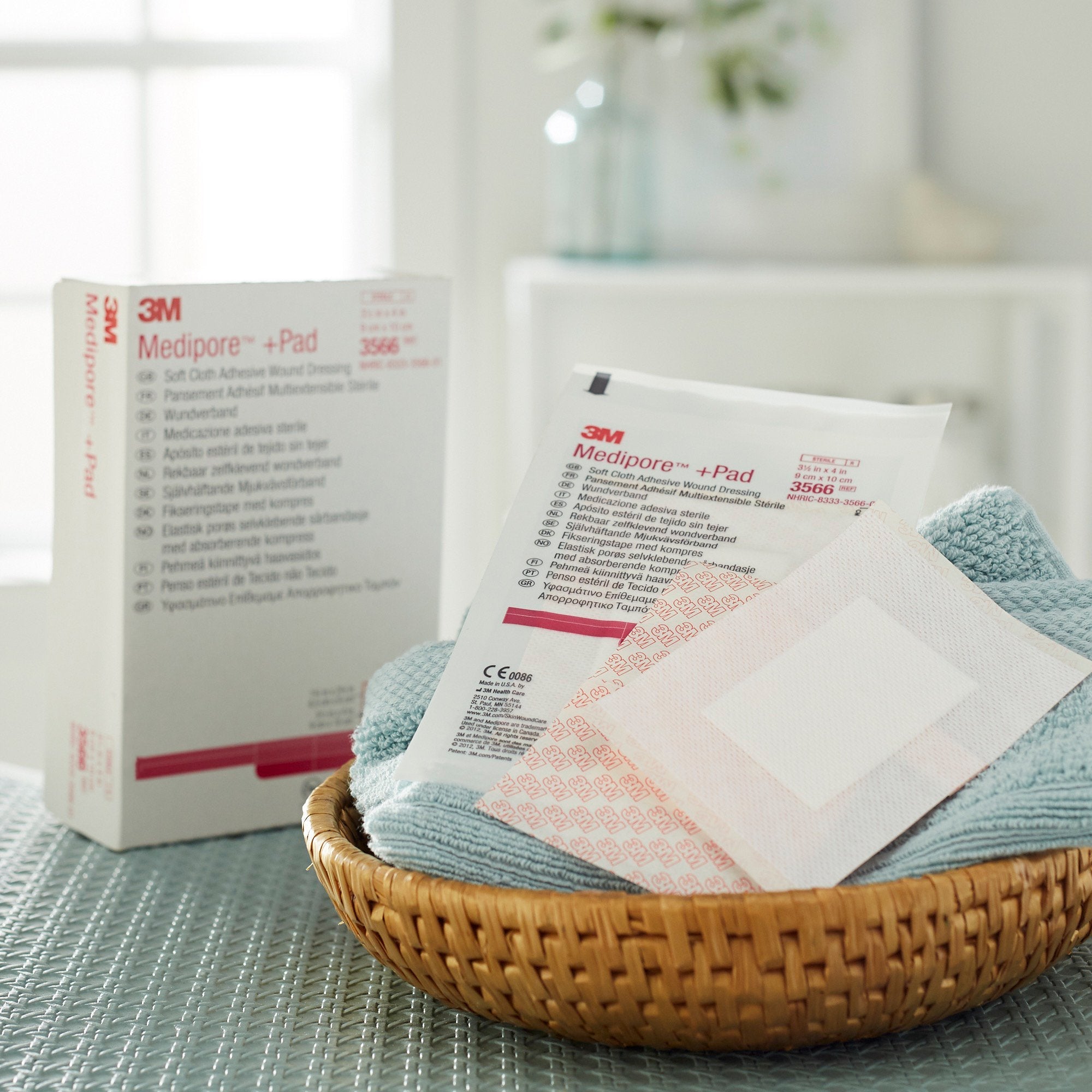 3M™ Medipore™ +Pad Soft Cloth Dressings, 3½ x 4 Inch (25 Units)