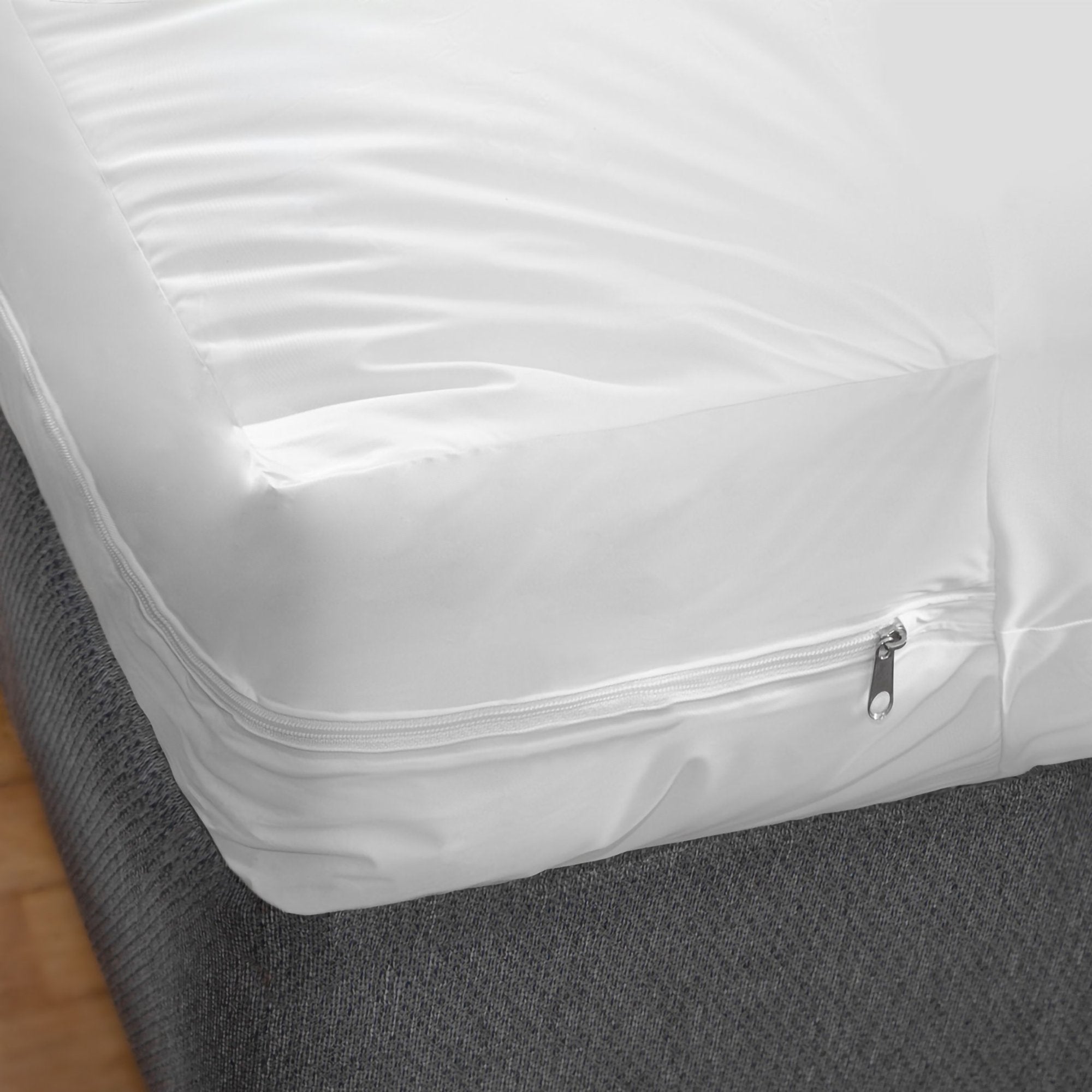 Mabis Pillow Protector, 21 x 27 Inch (1 Unit)