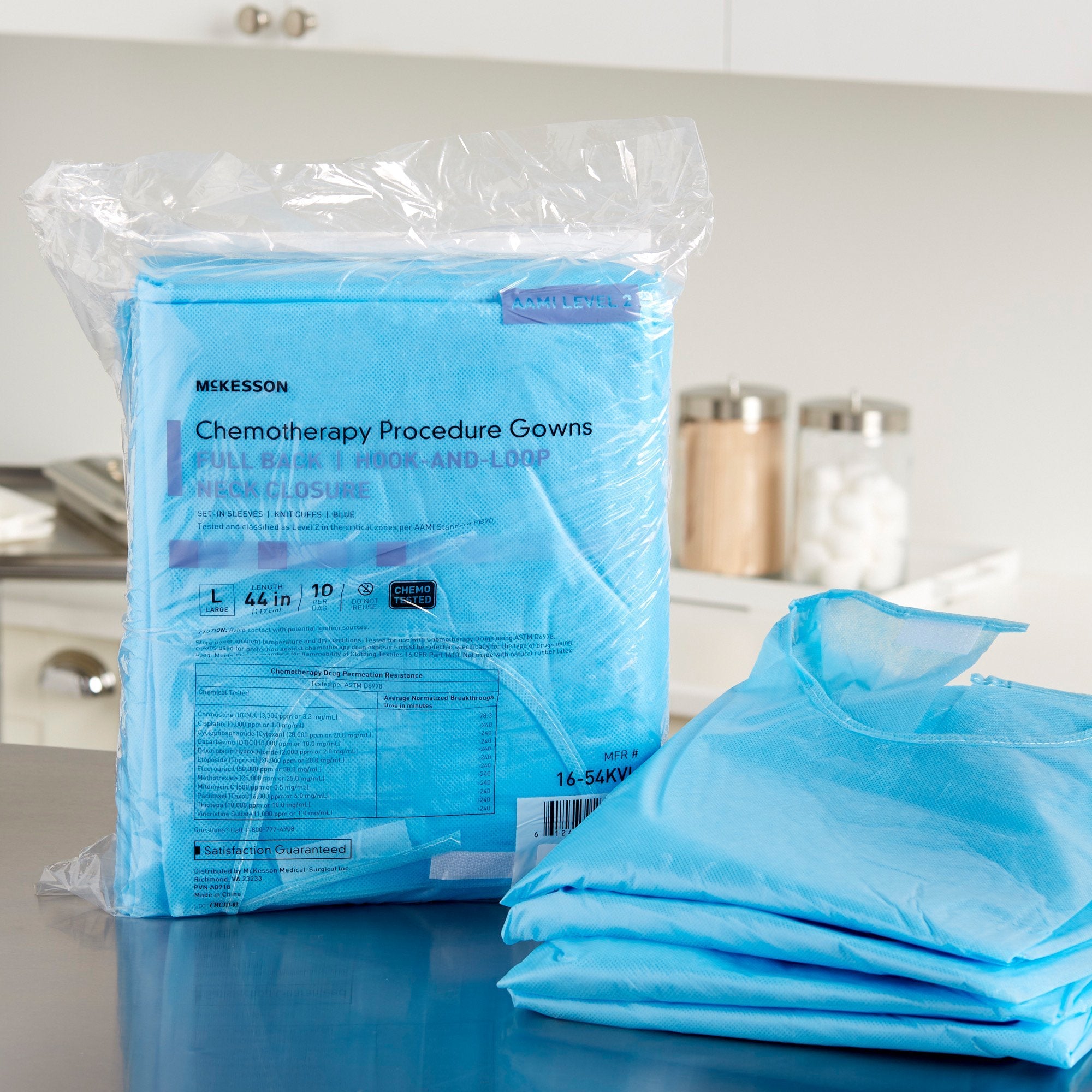 McKesson Full Back Chemotherapy Procedure Gown, Large (10 Units)